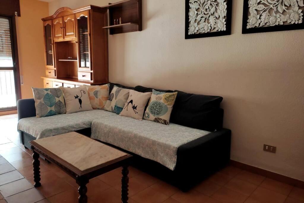 Apartamento Para 6 Personas En Barbastro Ngoại thất bức ảnh